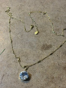 Collar Sorrelli Oro 18" Con Colgante Cristal (Cheri A80) - Imagen 1 de 3