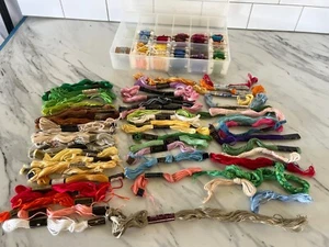 Vintage Lot of EMBROIDERY FLOSS, Plastic Case, DMC, Coats & Clark, J&P, and more - Picture 1 of 6
