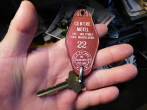 LLAVERO Y LLAVE DE MOTEL CENTRAL DE COLECCIÓN, ELKO, NEVADA, ANUNCIO DE CASINO HAROLDS CLUB - Imagen 1 de 5