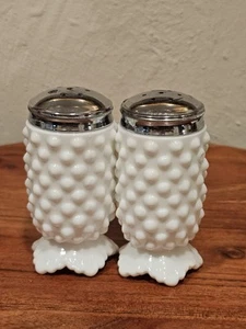 Vintage Fenton White Milk Glass Hobnail Footed Salt & Pepper Shakers - Picture 1 of 3