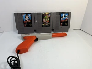 NES 3 Game + Zapper Lot Gotcha Duck Hunt Hogans Alley Nintendo Tested Shooting - Picture 1 of 12