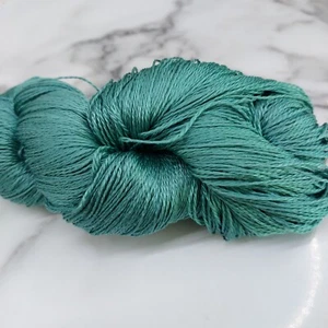Large Skein Vintage 100% Silk Embroidery Floss Yarn Thread 2oz Approx Turquoise - Picture 1 of 2