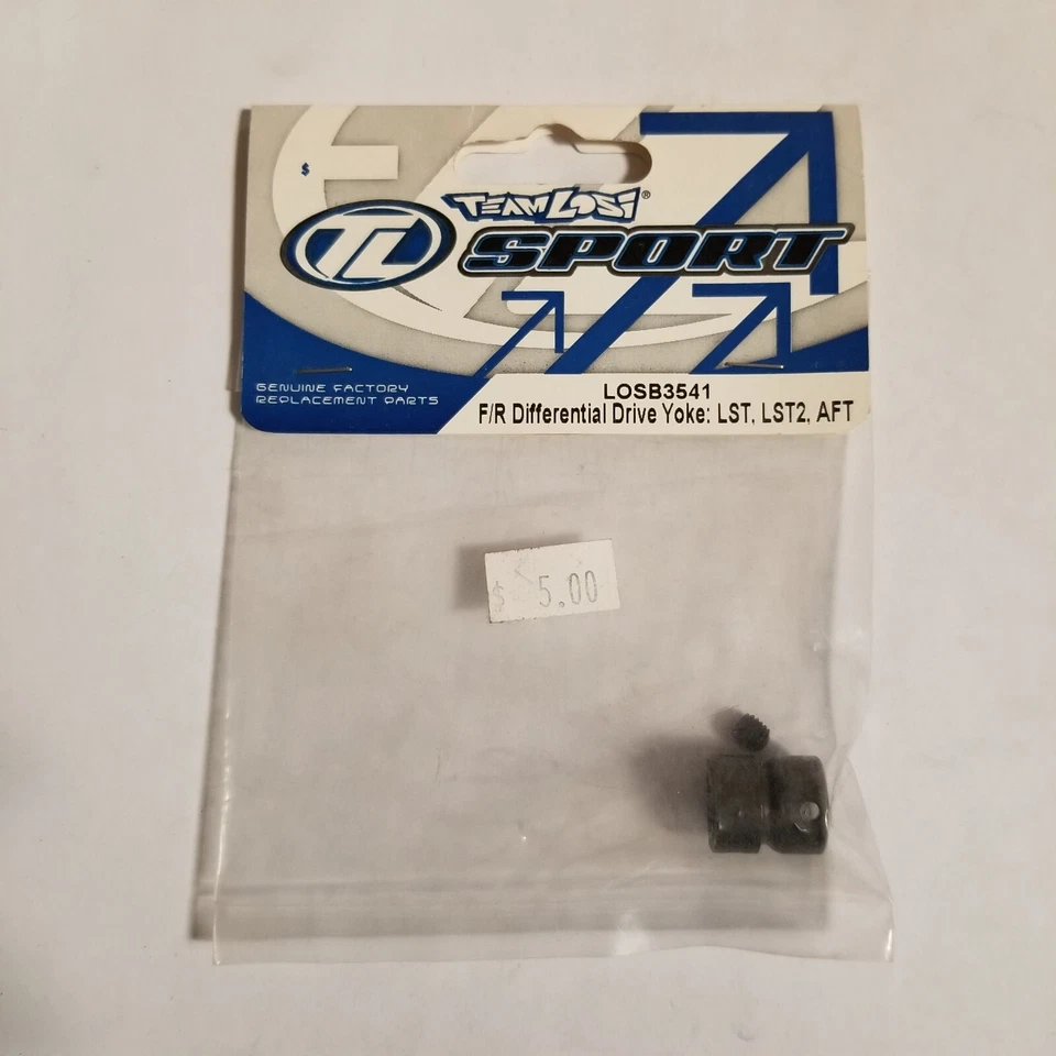 F/R Differential Drive Yoke: LST, LST2, AFT LOSB3541 - Image 1 of 1