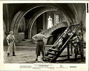 Maureen O'Hara Original 29th Century-Fox Studio Photo, Black Swan (1952) No. 3 - Picture 1 of 2