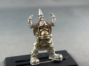 Rogue Trader Goff Nob 1991 Space Ork Warhammer 40k METAL 2ª EDICIÓN INCOMPLETA - Imagen 1 de 4