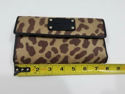 Cartera Kate Spade con estampado de animales de nailon cierre a presión Foto 1 de 4