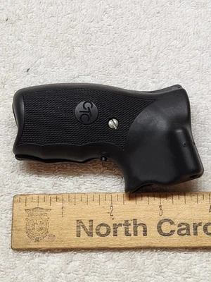 Punho laser CTC Crimson Trace – Compatível com Smith & Wesson S&W J-Frame bunda redonda – NOS - Imagem 1 de 4