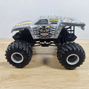 Hot Wheels Monster Jam Truck silber Max-D Maximum Destruction DieCast Maßstab 1:24 - Bild 1 von 7