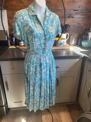 Vintage 1940’s Pastel Floral Print Shirt Dress Rhinestone Buttons  Dress Size SM - Image 1 of 4