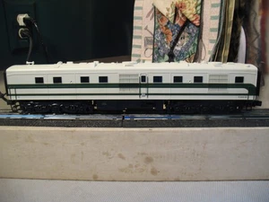 MTH 20-2436-3 Southern DL-110 Powered B Unit Diesel Engine #6400-B - Picture 1 of 6