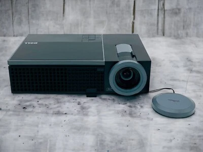 3500 Lumens Dell 1510x DLP Projector Conference Room Full HD + Free Accessories - Image 1 of 4