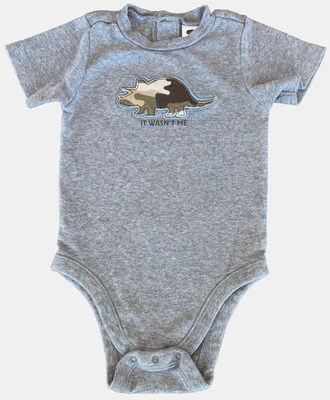 Camiseta body 2007 Old Navy divertida "It Wasn't Me" camuflaje apliques de dinosaurio 12-18M Foto 1 de 4