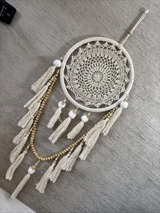 Dream Catcher Tassels Beads White Crochet Lace Wall Hanging Native American EUC - Picture 1 of 7