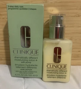 Clinique Dramatically Different Feuchtigkeitslotion + mit Pumpe GROSS 4,2 Unzen Neu im Karton - Bild 1 von 6
