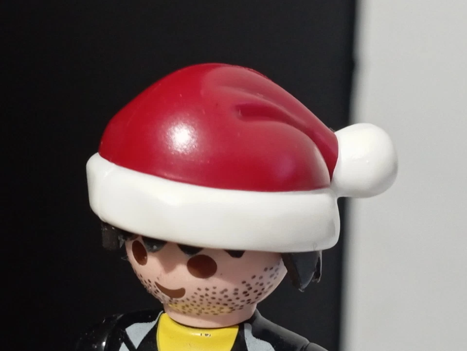 PLAYMOBIL GORRO ROJO OSCURO SANTA CLAUS PAPA NOEL NAVIDAD CALENDARIO DE ADVIENTO - Imagen 1 de 1