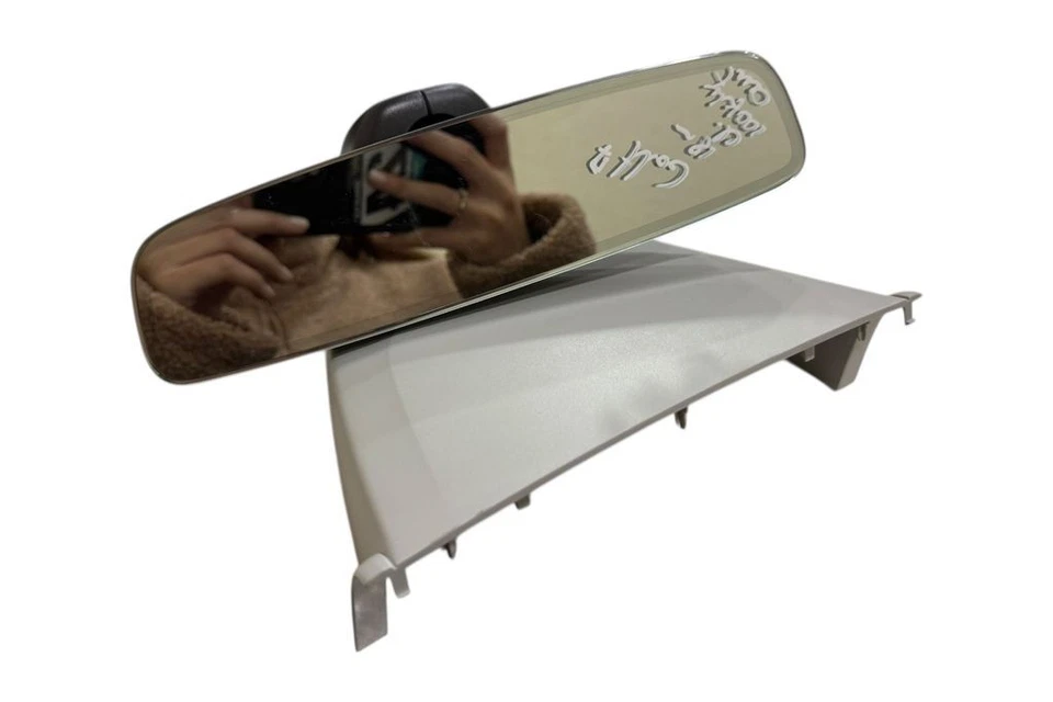 Espejo retrovisor interior Volkswagen e-Golf 2018 E11048406 ONV63536 Foto 1 de 4