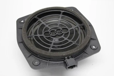 Audi TT 8J Mk2 Rear Quarter Panel Speaker 8J0035411 - Image 1 of 4