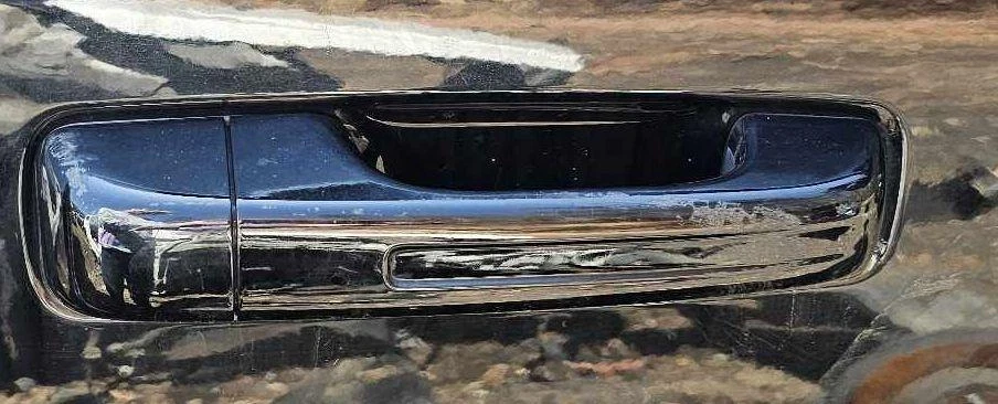 Conjunto de manija de puerta delantera derecha lado pasajero Dodge Ram 1500 19-24 negro PXJ Foto 1 de 1