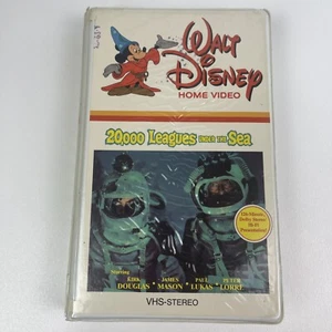 20000 Leagues Under the Sea VHS 1986 Disney Jules Verne clamshell Kirk Douglas - Picture 1 of 8