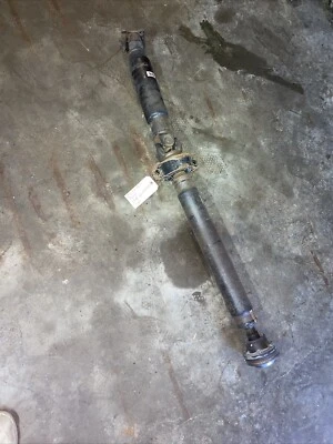 Infiniti G37 2009-2013 sedán eje de transmisión trasero 118 k Foto 1 de 4