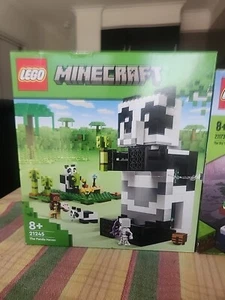 Lego Minecraft 21245 & 21173 - Picture 1 of 8