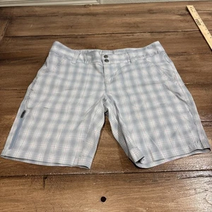 Columbia Womens 8 Bermuda Shorts Omni Wick 9 Inseam Blue Plaid Outdoor Hike - Picture 1 of 10