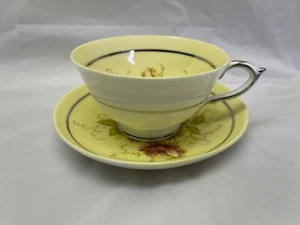 Paragon Double Warrant Fine Bone China Teacup Saucer Set 1940's Pale Yellow - Picture 1 of 5
