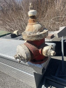 Vintage Very Short Fire Hydrant 113 Pounds 21 “ Tall Repurpose Inside Outside . - Picture 1 of 11