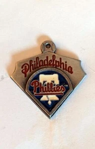 Colgante de peltre retirado de los Philidelphia Phillies - Imagen 1 de 3