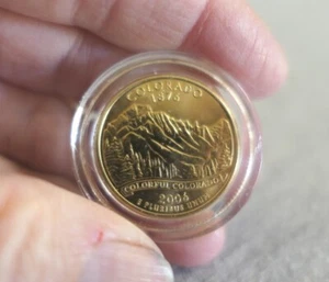 2006 Denver Mint 24K Gold Plated State Quarter 25c Coin in Capsule - Colorado - Picture 1 of 3