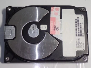 CONNER CFP1060E, 1.06GB SCA 3.5" 7200RPM Fast Wide SCSI HDD 80-Pin 512KB Cache - Picture 1 of 4