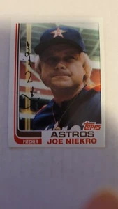 1982 TOPPS JOE NIEKRO #611 NM - Picture 1 of 1