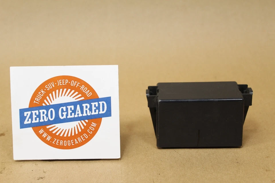 Cubierta de caja de fusibles traseros Pontiac G8 2008-2009 92213621 OEM Foto 1 de 4