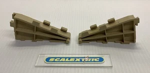 2 x Scalextric 1960's A229 GRANDE GRAND BRIDGE SUPPORT WEDGES (PERFECT) ENGLISH - Picture 1 of 3