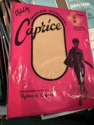 Vtg NIP 50s Caprice Seamless Nylon Beige Stockings Reinforced 9 1/2 Well Worn - Image 1 of 4