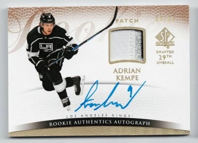 2017-18 SP Authentic '07-08 Retro Rookie Patch Autograph R-AK Adrian Kempe 08/25 - Image 1 of 2