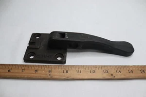 Pull Action Latch Clamp 385 - Incomplete - Picture 1 of 3