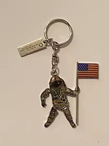 NASA Smithsonian Institution Spacesuit Articulated Keyring Keychain - Picture 1 of 6