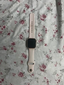 Apple Watch Series 4 40Mm - GPS - Rose Gold - Picture 1 of 4