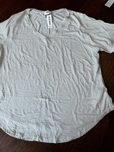 Neu mit Etikett Old Navy gestreifter V-Ausschnitt schwarz-weiß 1x - Bild 1 von 6