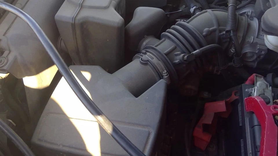 Filtro de aire 3,5 L compatible con 15-18 EDGE 4990892 Foto 1 de 1