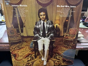 JOHNNY MATHIS ME AND MRS. JONES LP 1974 COLUMBIA KC 32114 - Bild 1 von 2