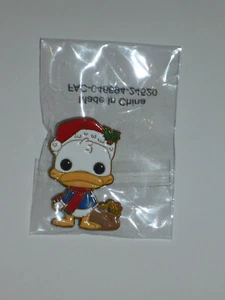 Donald Duck Funko Pop Disney Christmas Pin Amazon Exclusive - Picture 1 of 4
