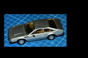 Minichamps 1:43 Lamborghini Jarama silber - Bild 1 von 3