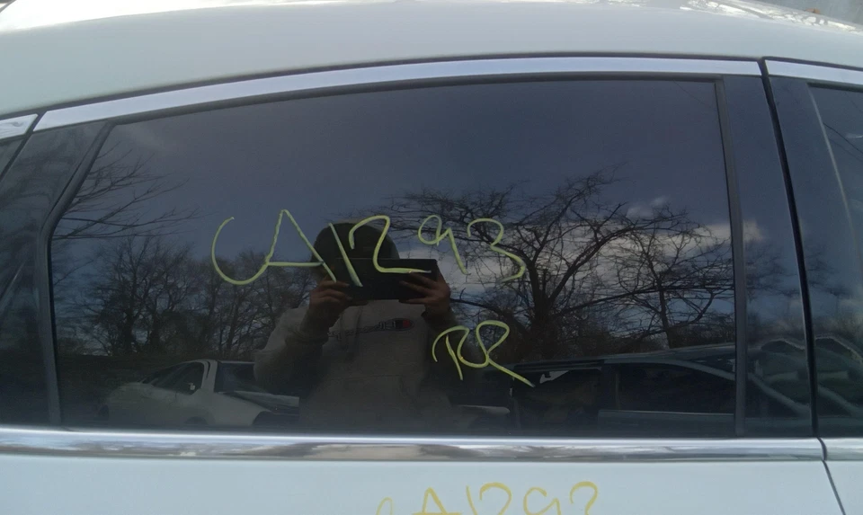 Rear Door Glass/window CHRYSLER 200 Right 15 16 17 - Image 1 of 1