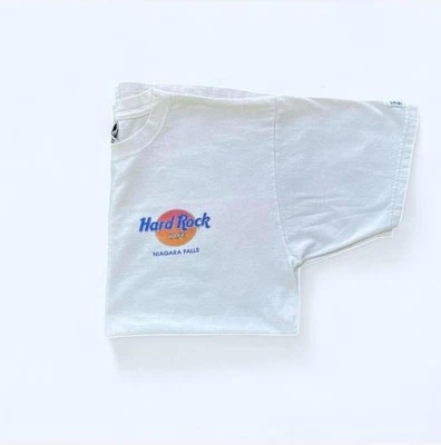 Vintage Hard Rock Cafe x Niagara Falls Men's Large T-Shirt - Image 1 of 4