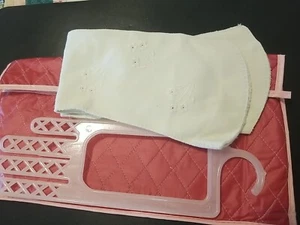 Vintage elfenbeinfarben bestickte Handschuhe ca. Größe 7. Mit Handschuhbeutel und Formen - Bild 1 von 8