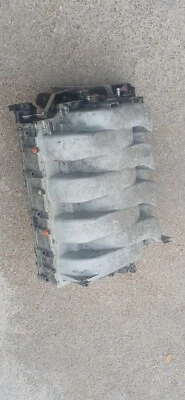 2007-2010 Audi A8 A8L S6 4.2L V8 впускной коллектор пленум в сборе 079.133.185.AD - Изображение 1 из 4