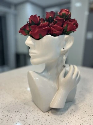 Ceramic White Lady Half Face Vase Use For Flowers Artwork Table Top ￼Decor New Foto 1 de 4
