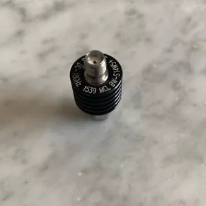 Mini-Circuits 14 dB, 50 Ohm, 5 Watt, Fixed Attenuator - DC - 18 GHz.- SMA Conn - Picture 1 of 4